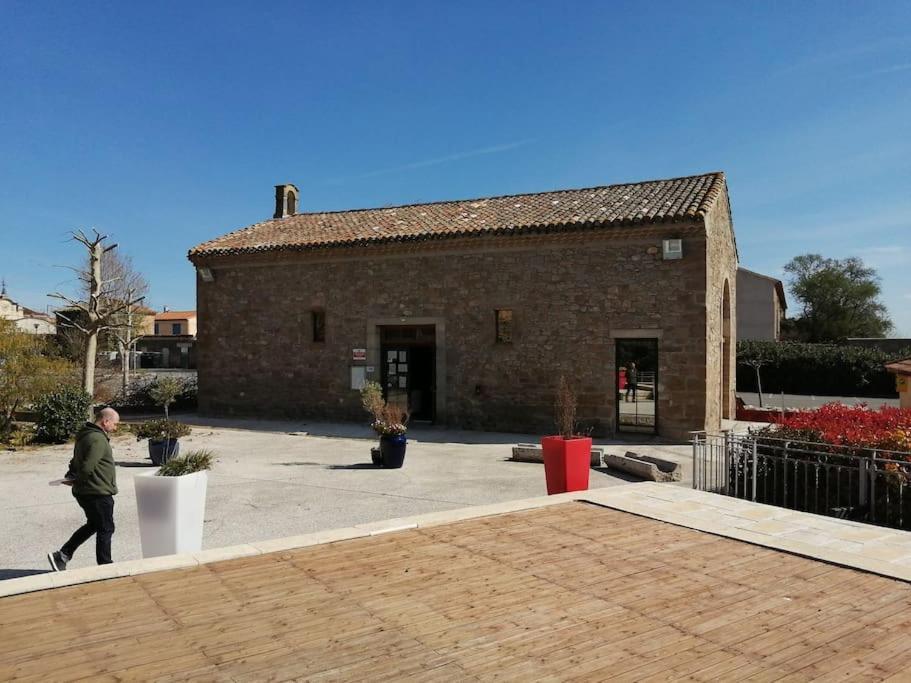 Le Soleil D Eugenie Appartement Dans Residence Avec Piscine Commune Pres De Carcassonne Olonzac Exterior foto